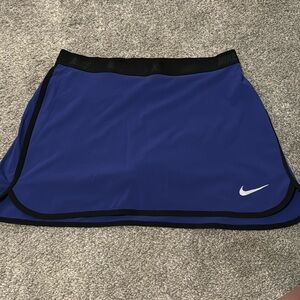 women’s nike skort